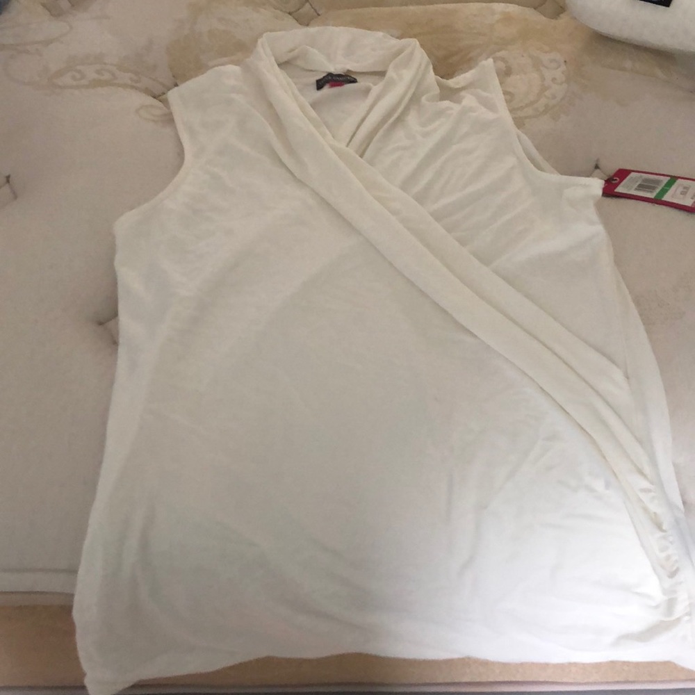 Vince Camuto top